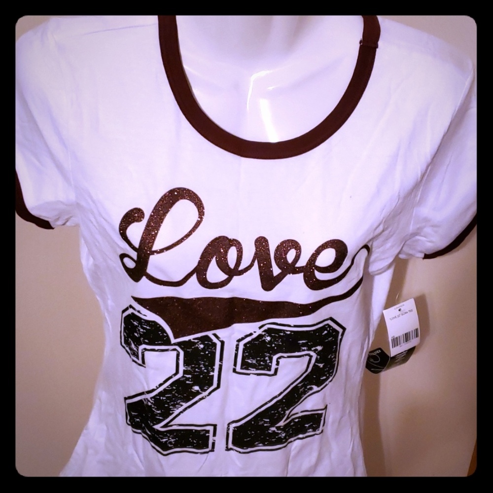 New Love 22 Baseball Tee
